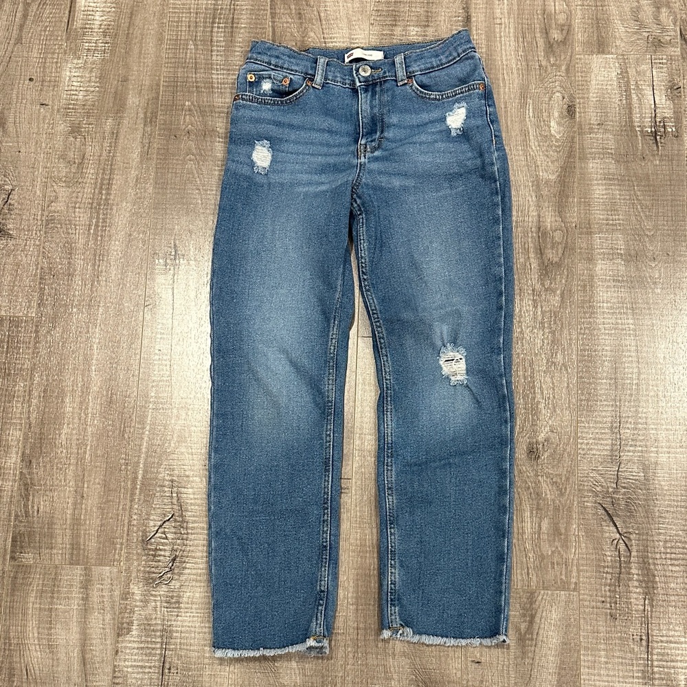 Levis Classic Blue Distressed Jeans